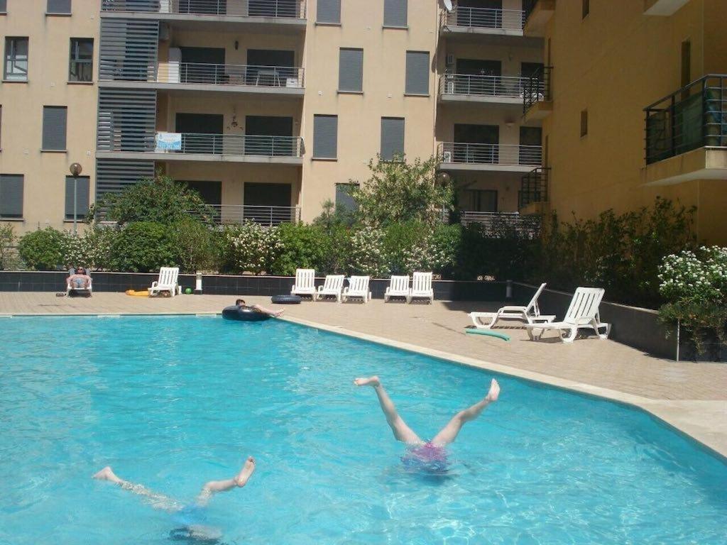 Luxury Two Br Pool View Beach Side Apartment At Algarve'S Longest Beach Armacao de Pera Ngoại thất bức ảnh